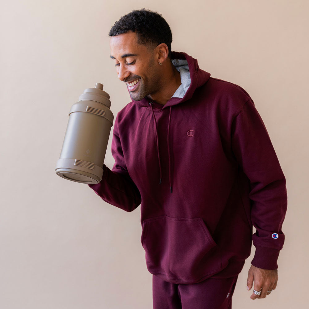 78-oz-titan-bottle-pastel-collection-f3 32_Manna_Website_Lifestyles_Titan_Darker_2.jpg