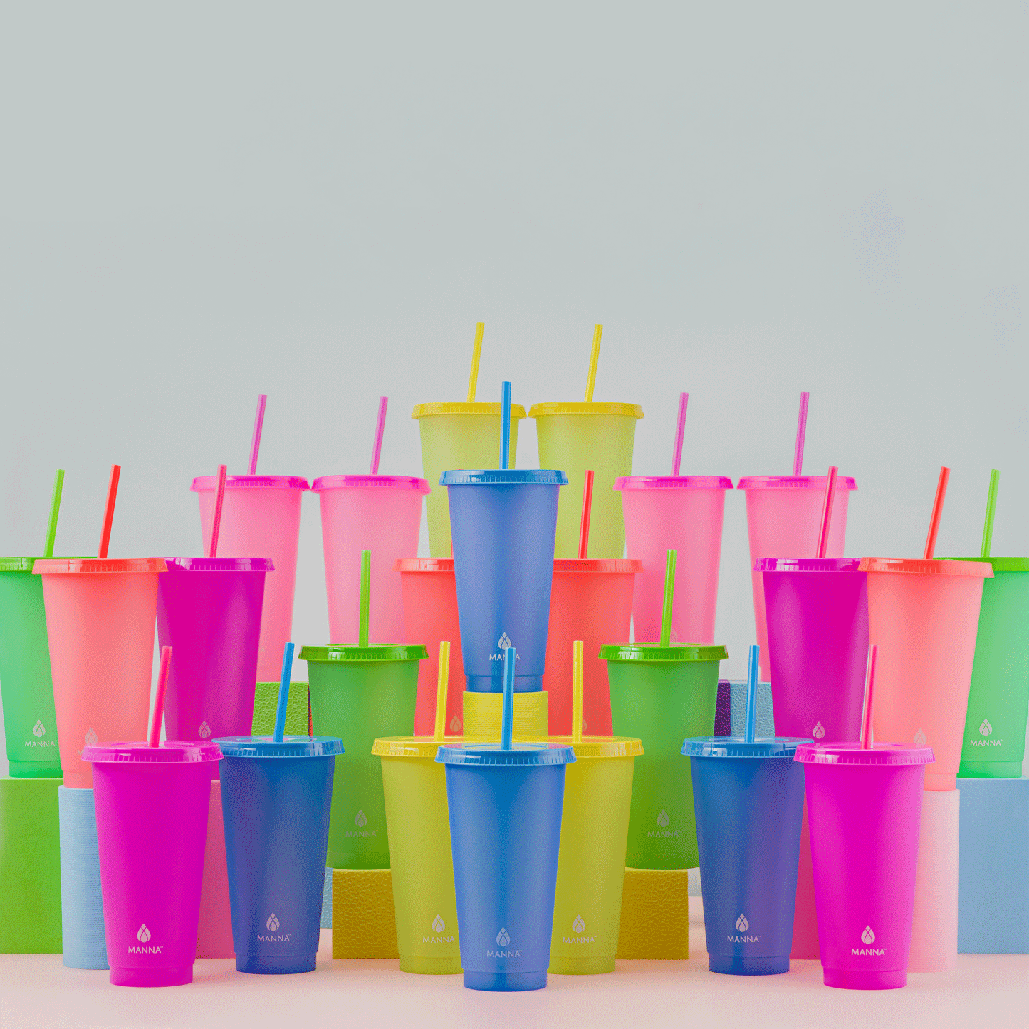 24-piece-original-color-changing-cup-set-b1 A0029811.gif