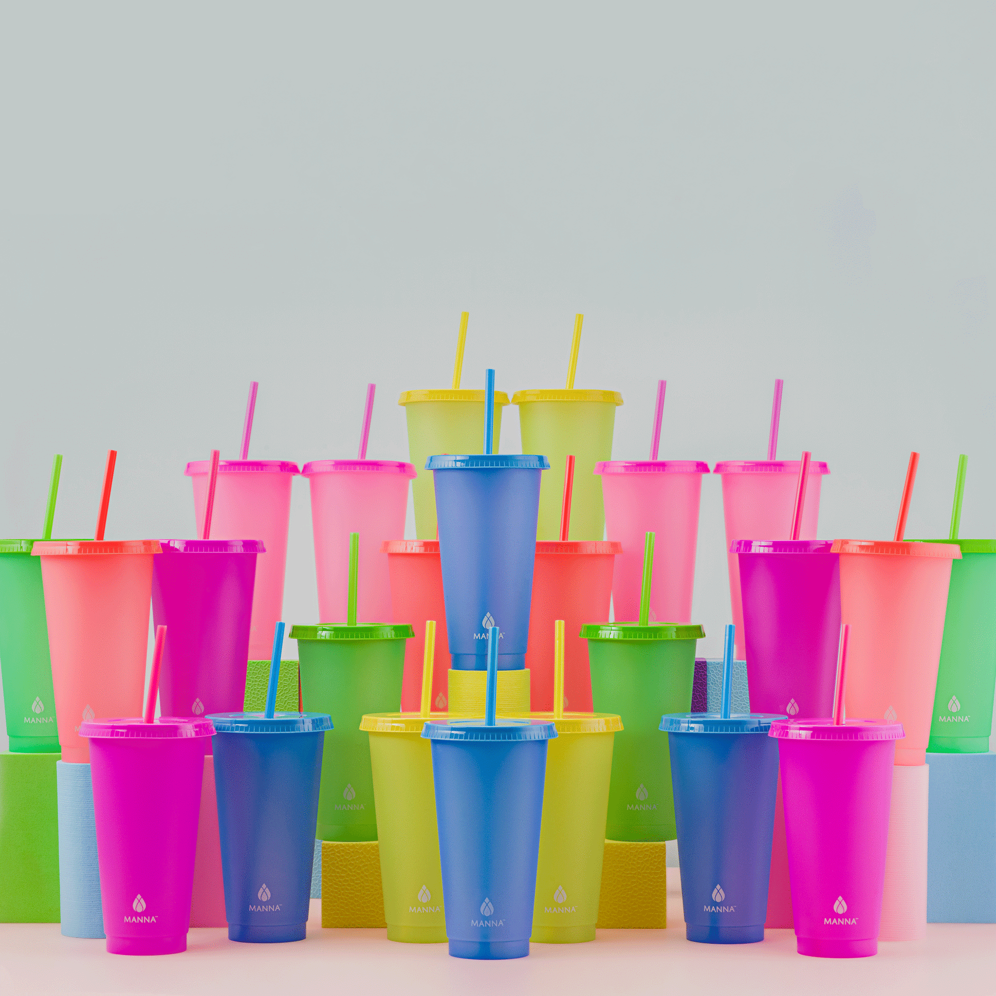 24-piece-original-color-changing-cup-set-b1 A0029811.gif