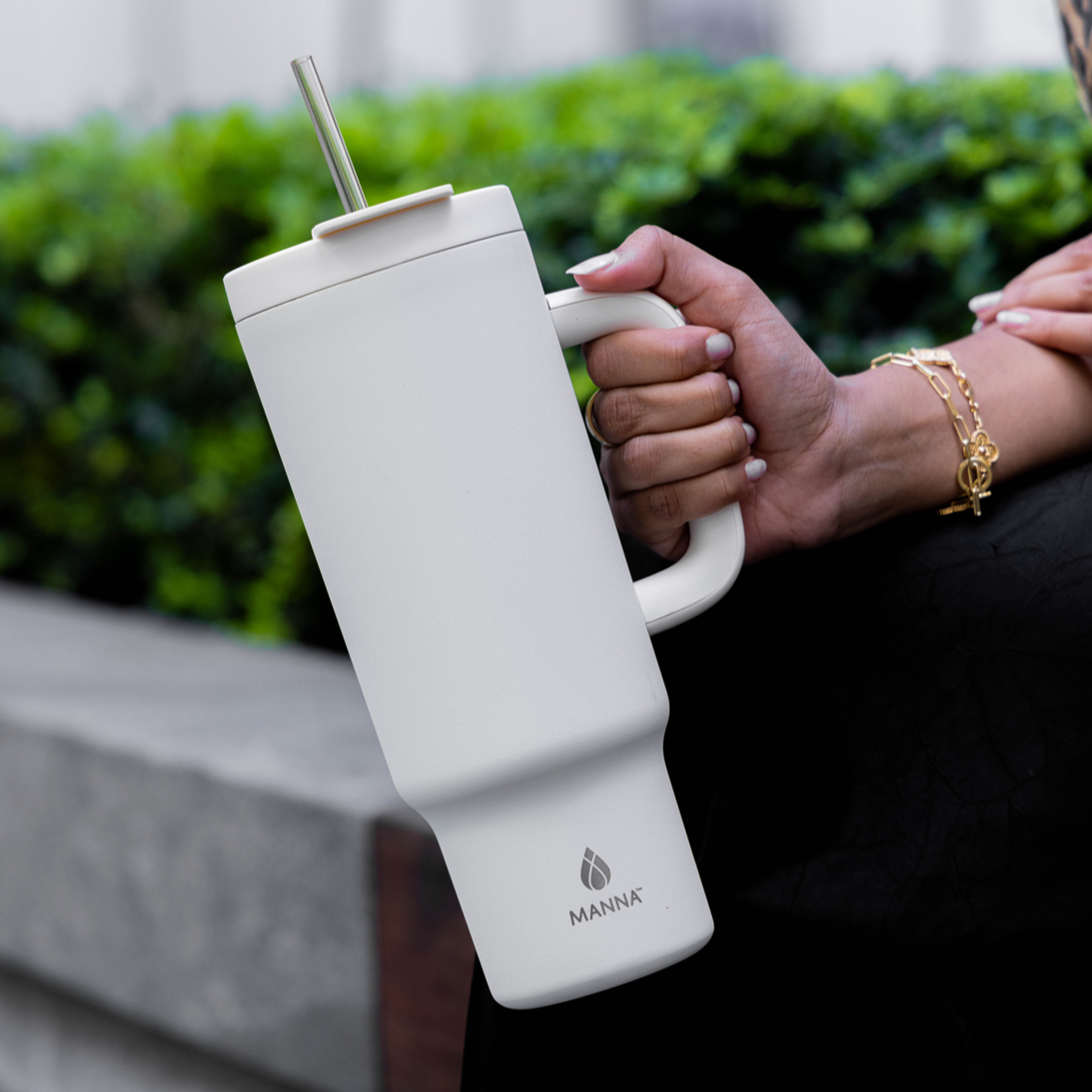40-oz-leisure-tumbler-v4 Core_Home_Manna_Lifestyle_AUG_13-38.png